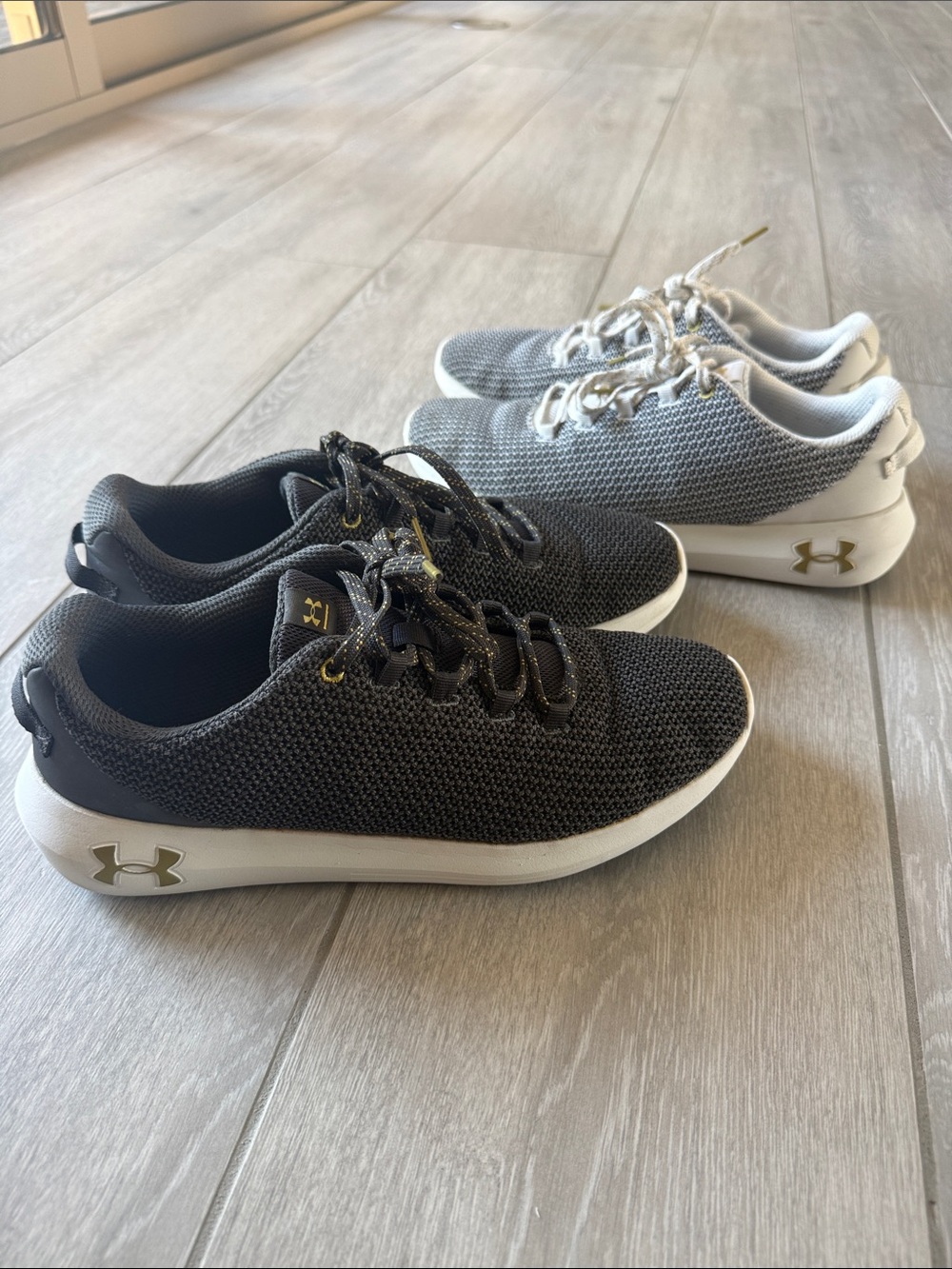Under Armour Men’s Lightweight Knit Athletic Sneakers - Size 9